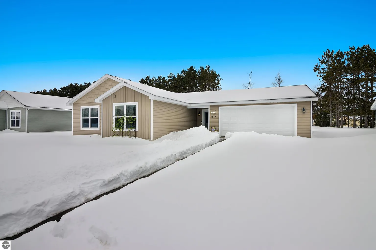 2632 Plover Dr photo 1
