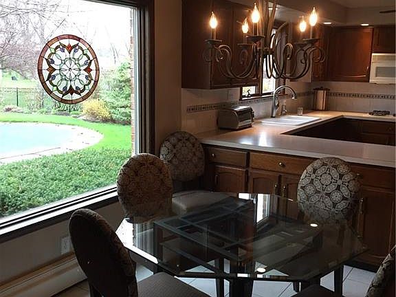 5th image of 711 Scovell Dr