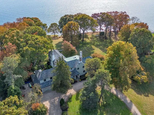 7 Duck Island Lane, Northport, NY 11768