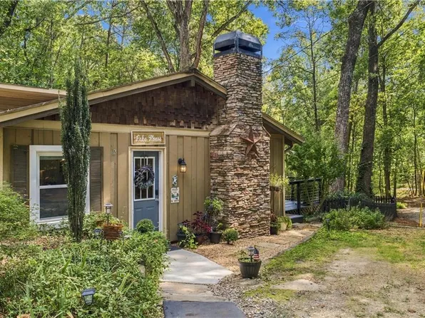 5945 Virginia Dr, Cumming, GA 30041