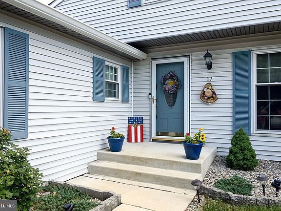 2nd image of 17 Stafford Pl