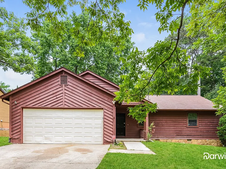 2571 Redfield Dr — Photo 1