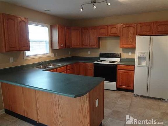 3rd image of 2106 Wilmington Blvd