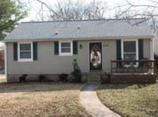 5518 Meadowcrest Ln, Nashville, TN 37209