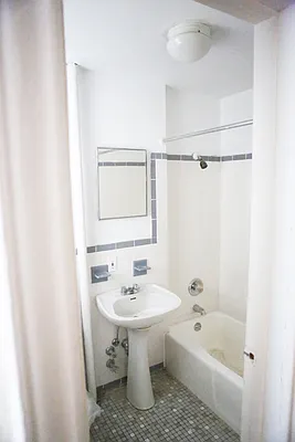 Rented by Chris Stewart, LREB | media 8