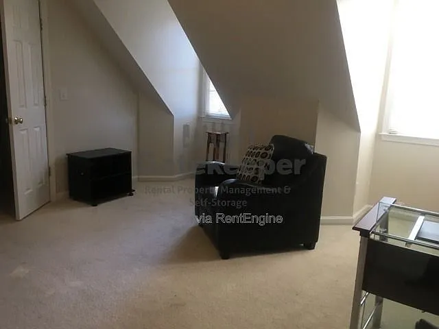 135 Overlook Ct — Photo 16