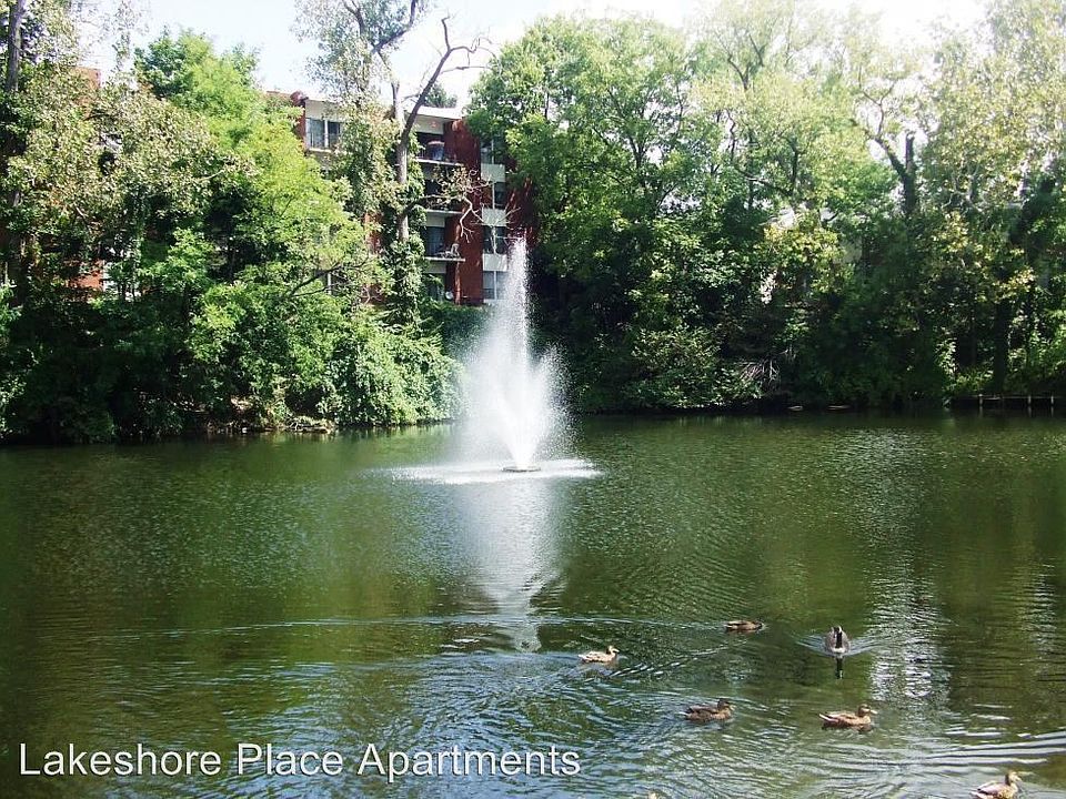 2nd image of 2815 Lake Shore Pl APT 402