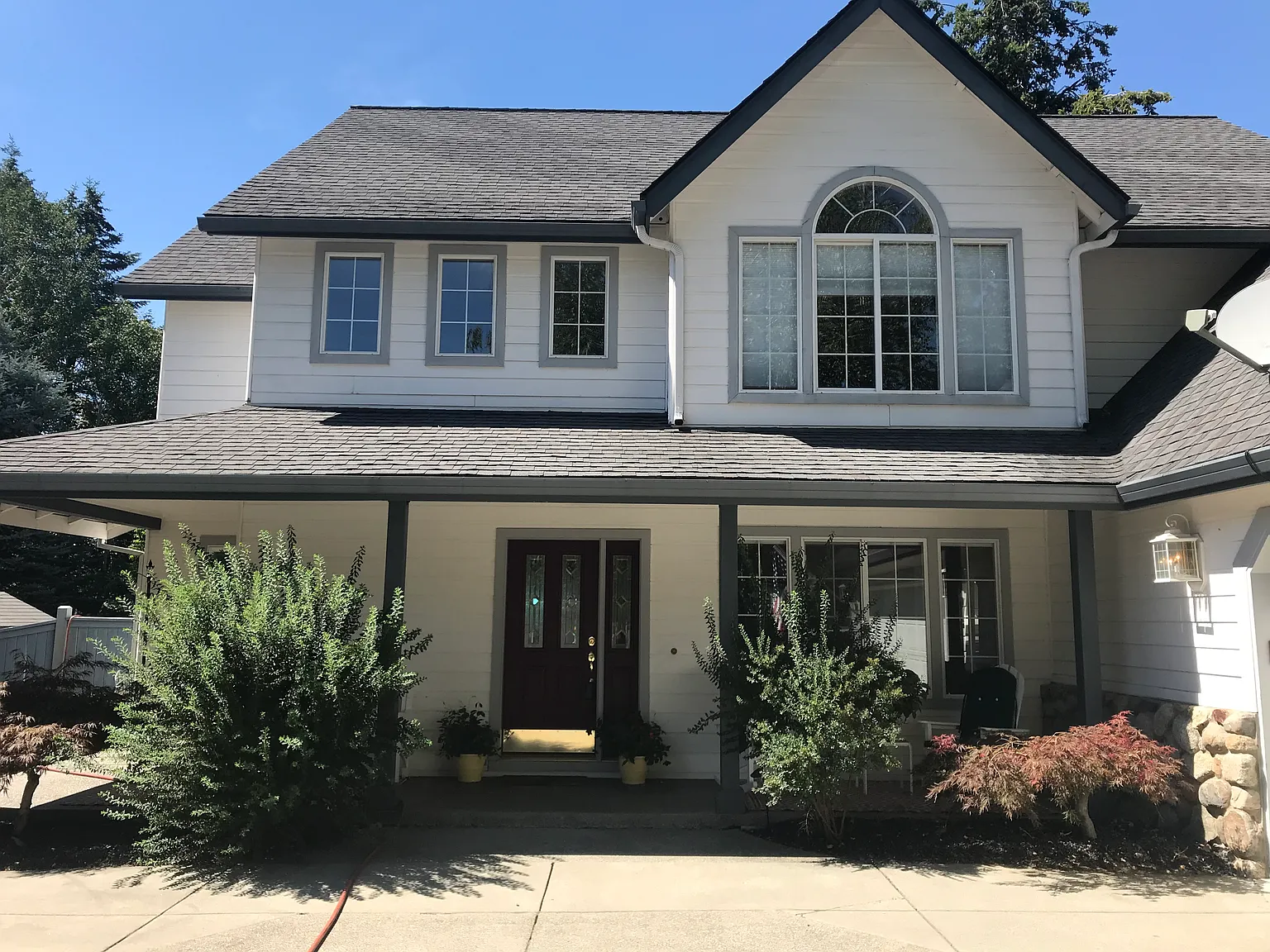4 bed, 3.5 bath, 3350 sqft, $3,495 — Photo 2