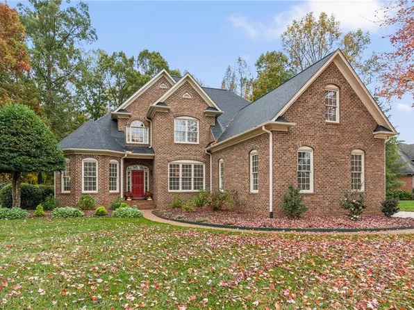 6225 McKibbin Cir, Summerfield, NC 27358