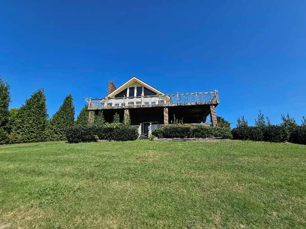 2487 Lowmans Ferry Rd, Pulaski, VA 24301