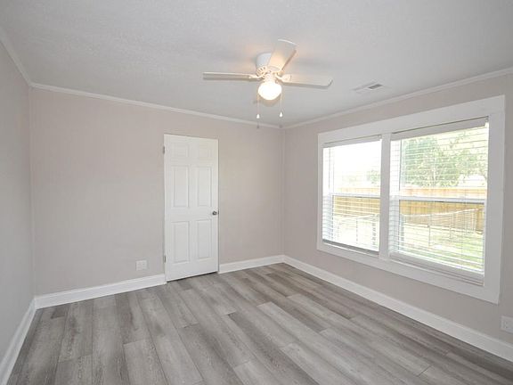 4th image of 6009 Jerrycrest Dr