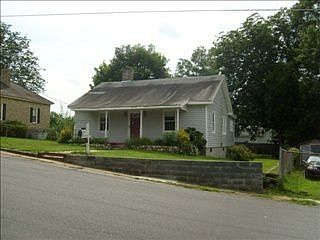 1st image of 713 McConnell Ave