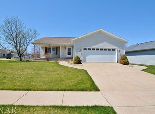 2141 Elwood Ln, Normal, IL 61761