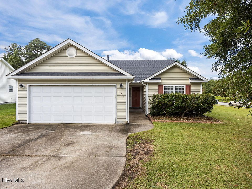 1st image of 205 Sellhorn Boulevard