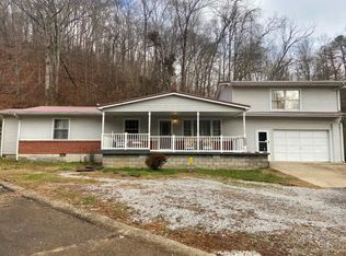76 Mayo Branch Brandy Keg Ln, Prestonsburg, KY 41653