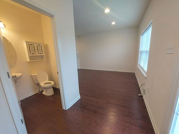 Entrance and half bath