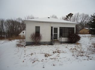 207 W 10th St, West Frankfort, IL 62896