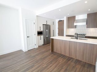 6933 Cambie St #301, Vancouver, BC V6P 0J1