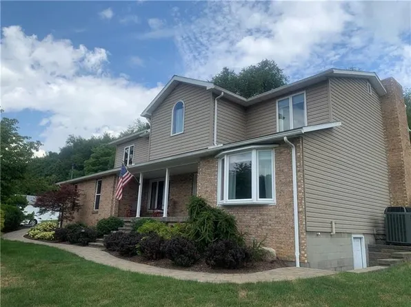 1156 Water St, Mount Pleasant, PA 15666