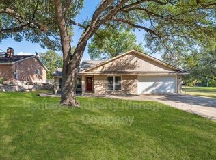 1174 Mooncrest Dr, New Braunfels, TX 78130
