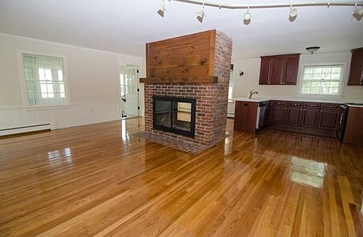 4th image of 30 Bristol St