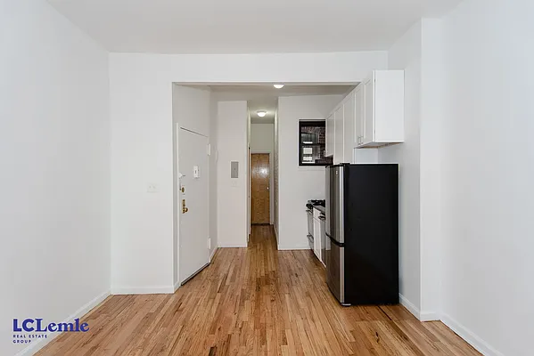 Rented by LC Lemle Real Estate Group | media 17