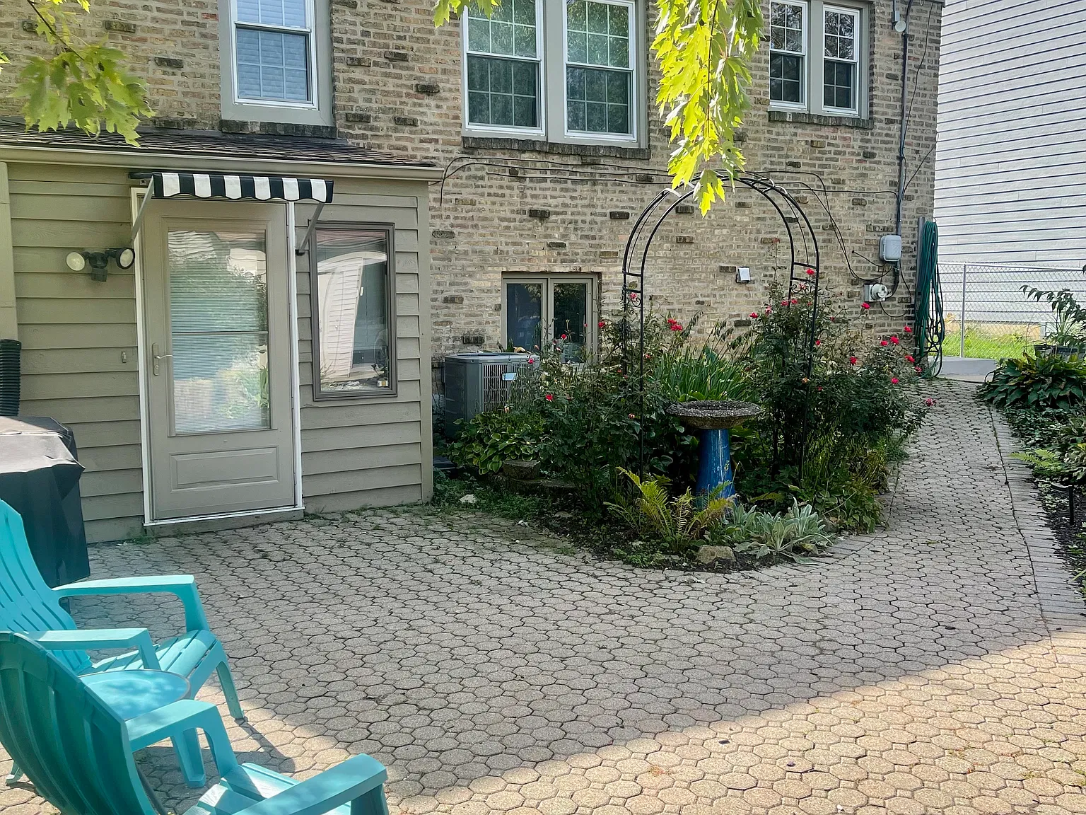 815 Michigan St — Photo 1