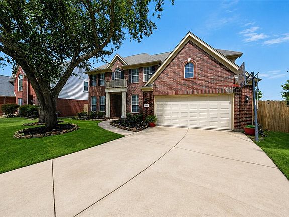 3rd image of 7015 Angel Oaks Ct