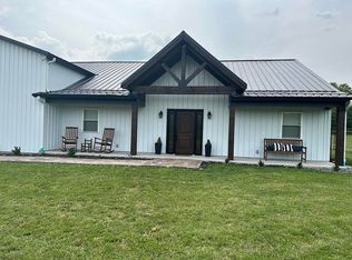 528 Ceylon Rd, Carmichaels, PA 15320