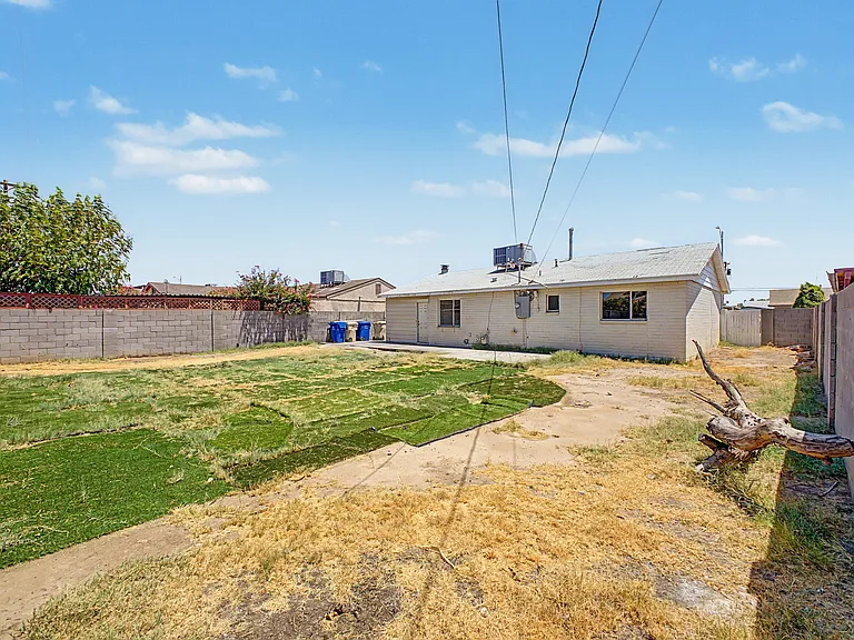 5828 N 63rd Dr — Photo 21