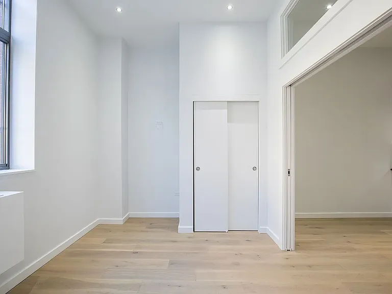 10 Rutgers St #1C — Photo 2