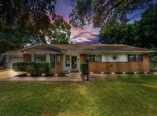 5205 Blue Ridge Ct, Fort Worth, TX 76112