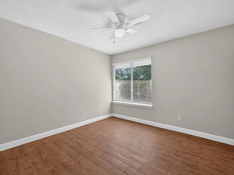 7711 Del Glen Ln — Photo 12
