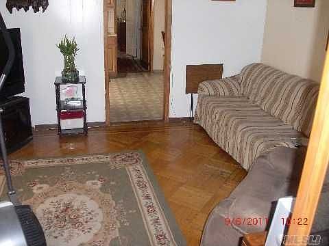 4th image of 10520 75th St
