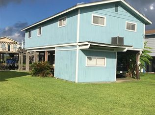 12 Flounder Cir, Freeport, TX 77541