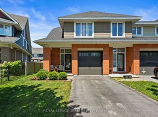 547 Kilspindie Rdg, Ottawa, ON K2J6A2