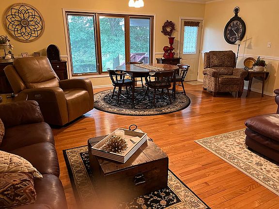 4th image of 506 Wildwood Dr