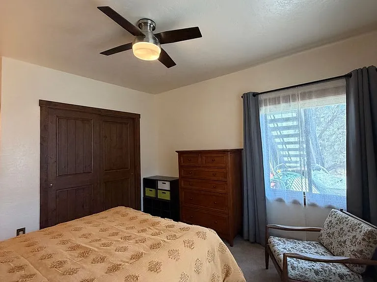 350 Green Way Dr — Photo 4