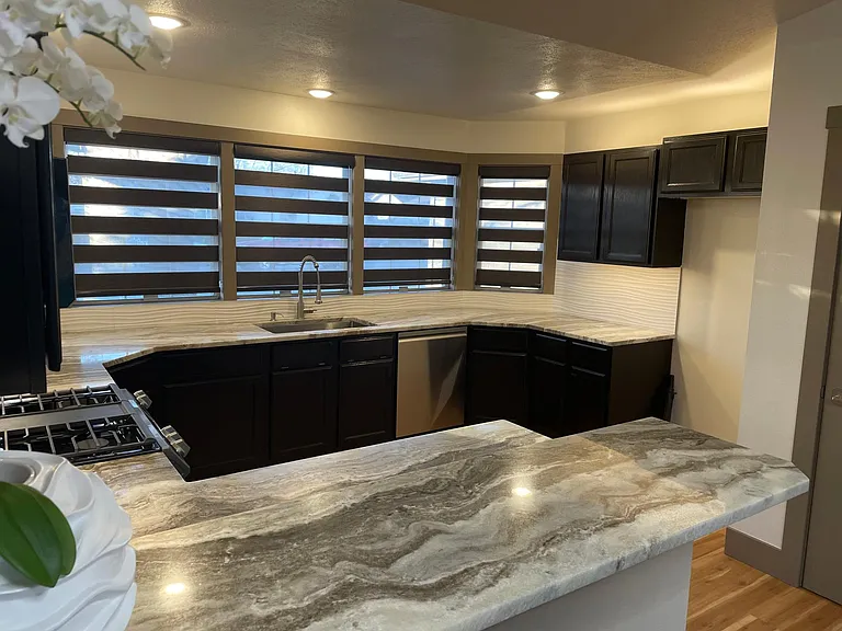 1012 N Silver Ash Ave — Photo 4