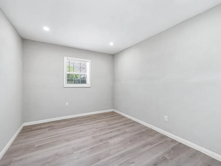 4356 Phlox St — Photo 37