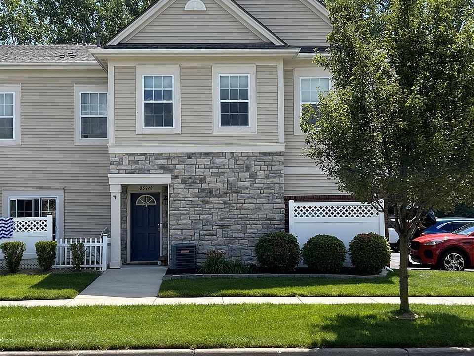 1st image of 25978 Maritime Cir S