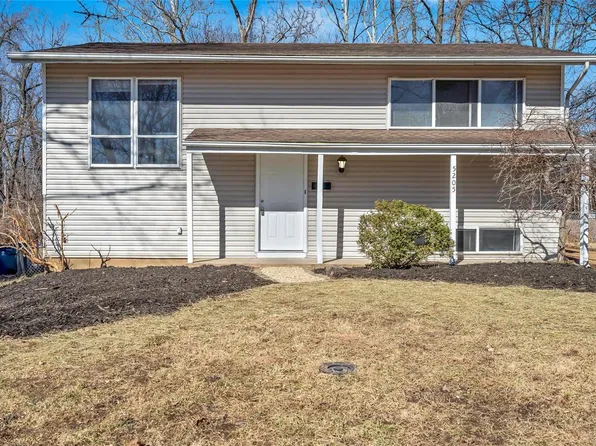 5205 Ville Cecelia Ln, Hazelwood, MO 63042