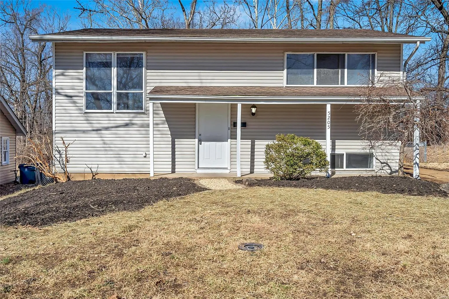 5205 Ville Cecelia Ln photo 1