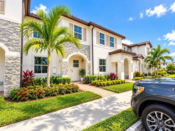 2544 SE 25th Rd #2544, Homestead, FL 33035