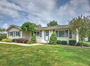 6 Calumet Rd, Decatur, IL 62521