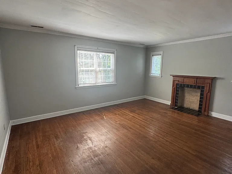857 Sheridan Ave #B — Photo 4