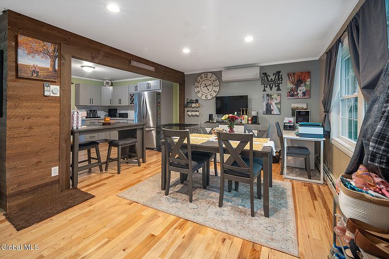 4th image of 9 Lodge Street