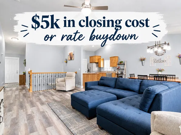 7555 N Pinecone Rd, Eagle Mountain, UT 84005