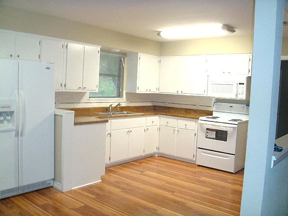 4th image of 137 Fawn Valley Ln