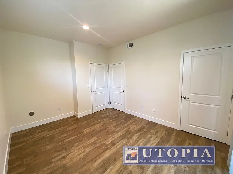 106 Jacobs Ln — Photo 13